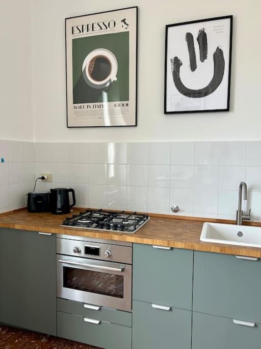 Fancy Bright With And Mountain View On An Ancient Staircase 5 Mins To The Station With 2 Balcony With Amazing View *