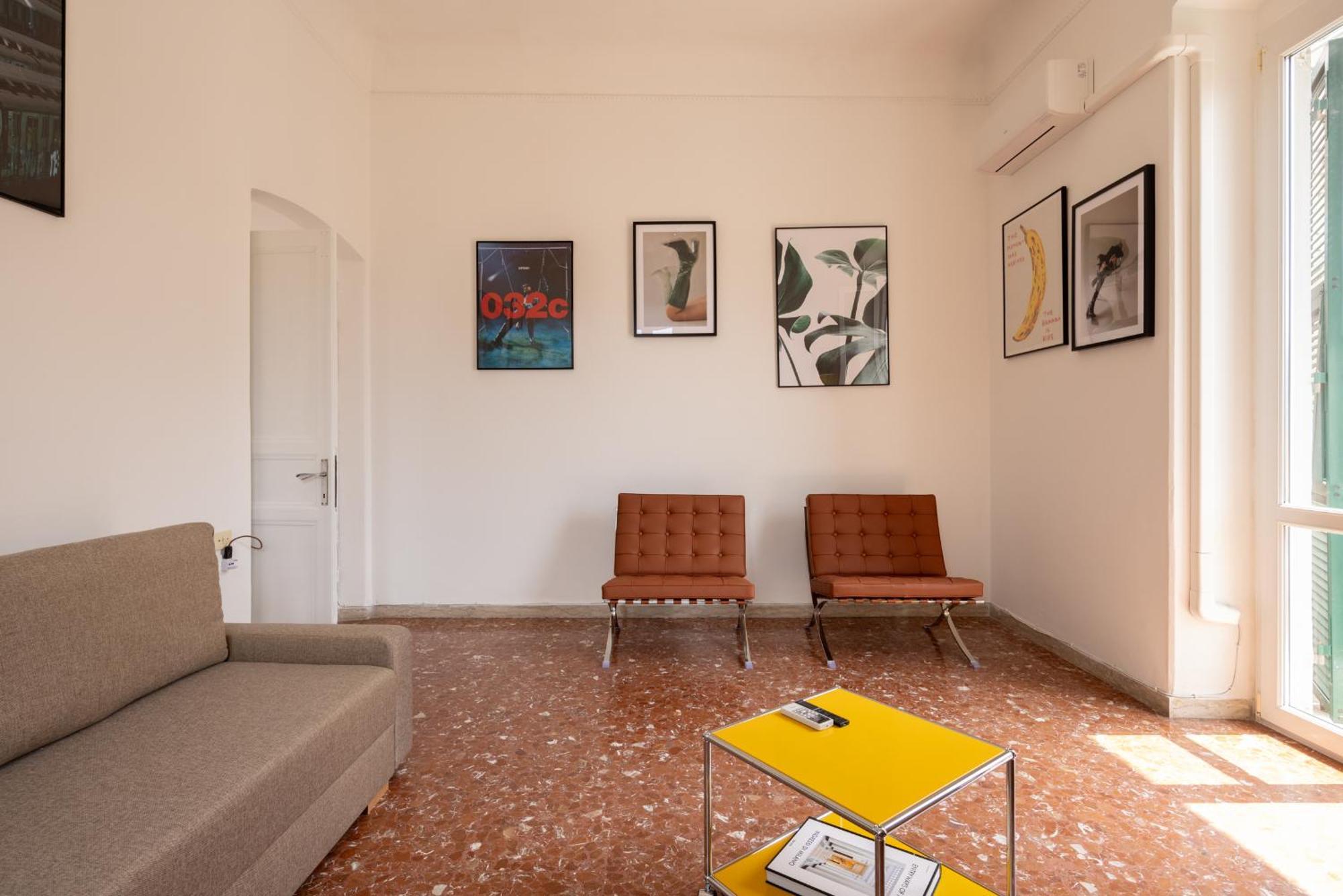 Fancy Bright With And Mountain View On An Ancient Staircase 5 Mins To The Station With 2 Balcony With Amazing View * La Spezia